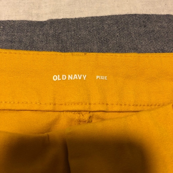 Yellow Old Navy Pixie Pants - Picture 4 of 4